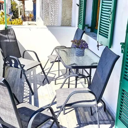 54 Escape Naxos Lägenhet