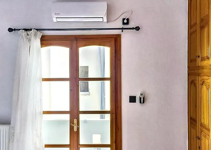 54 Escape Naxos Naxos City