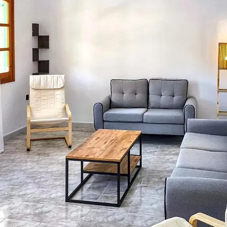 54 Escape Naxos Apartmán *
