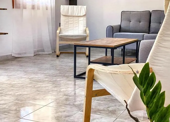 54 Escape Naxos Naxos City